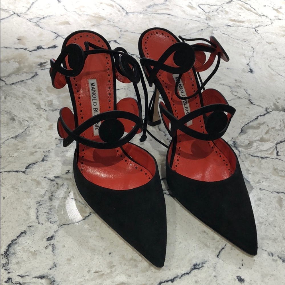 Beautiful stunning Manolo blahnik heels